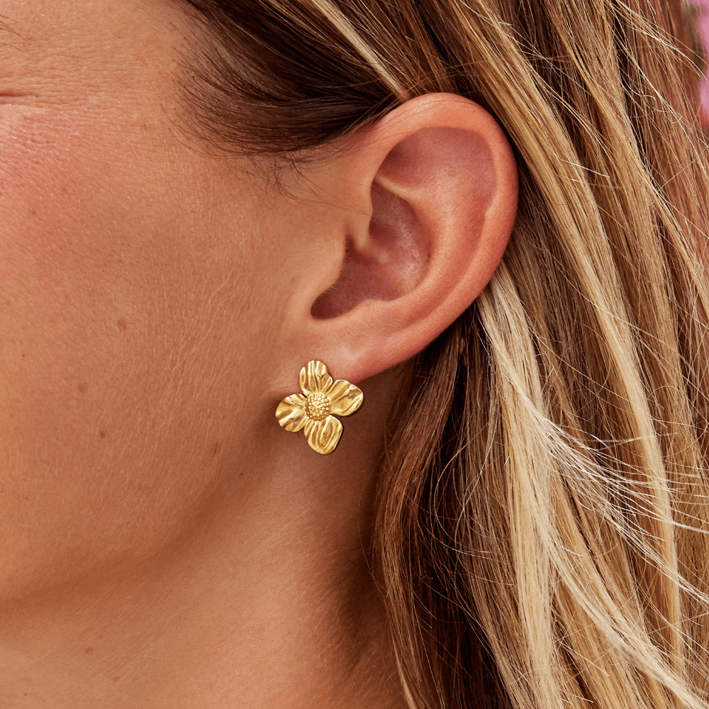 18K Gold Flower Earrings - Beautiful Earth Boutique