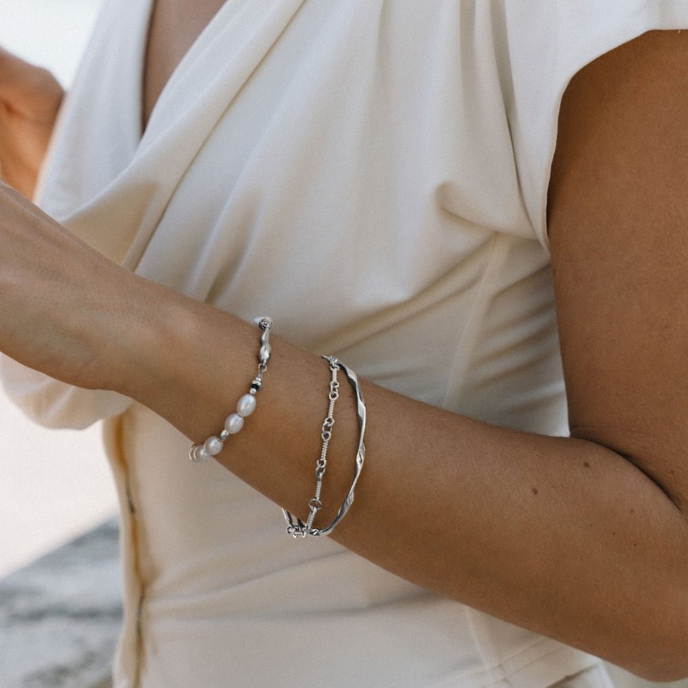 Figaro Silver Knot Chain Bracelet - Beautiful Earth Boutique