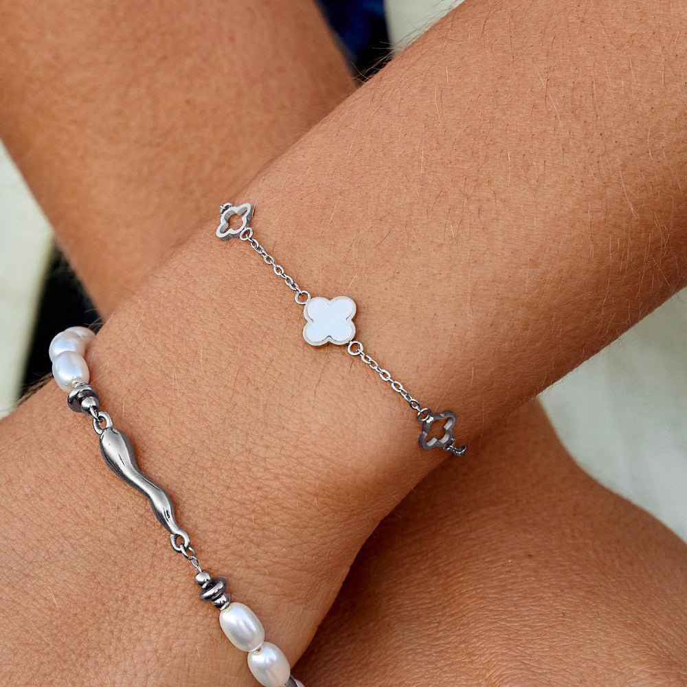 Lucia Silver Clover Bracelet - Beautiful Earth Boutique