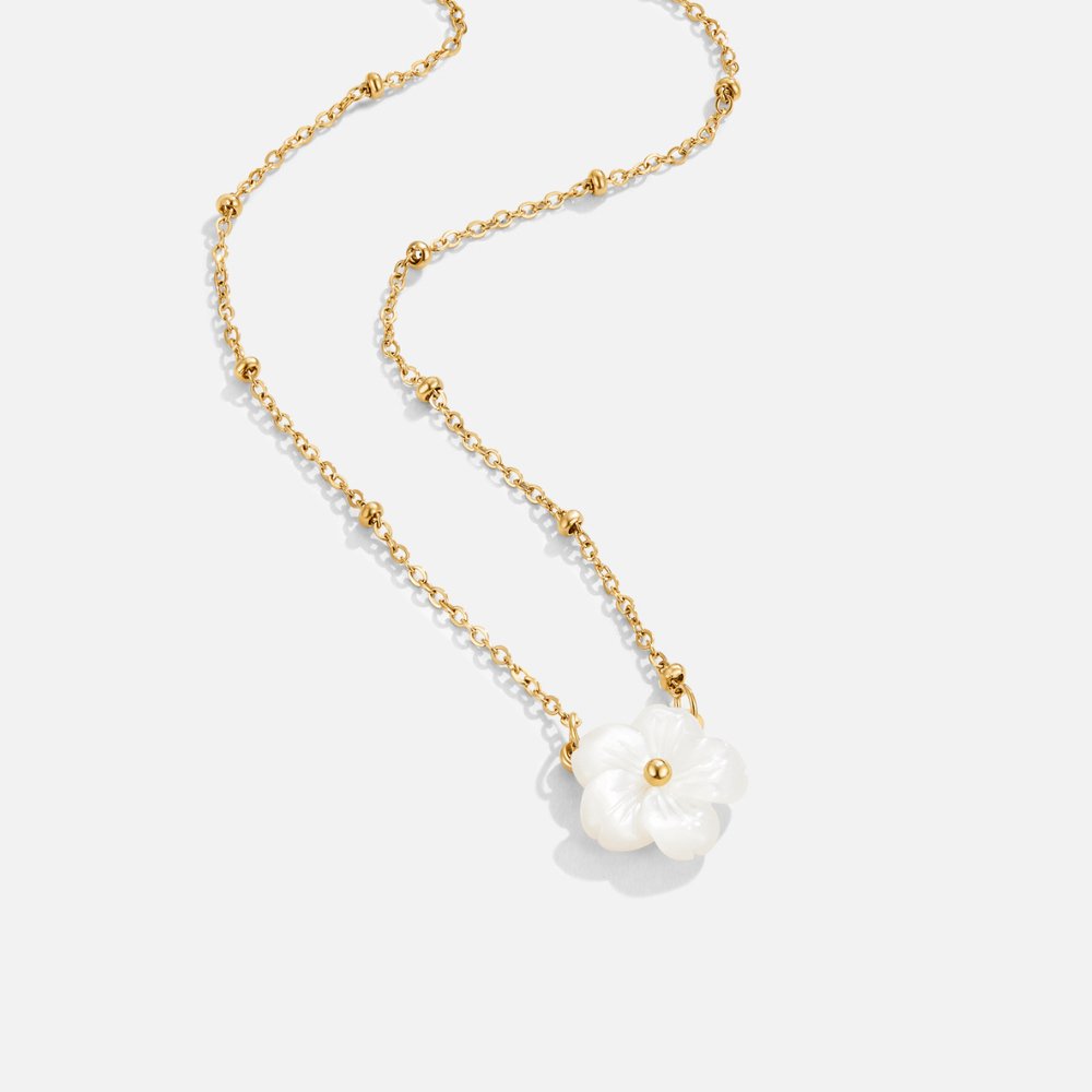 White Blossom Flower Necklace - Beautiful Earth Boutique
