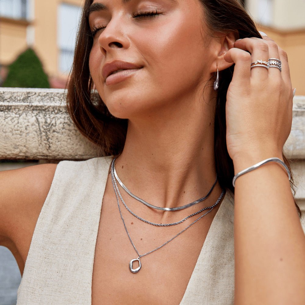 Zola Geometric Silver Necklace - Beautiful Earth Boutique